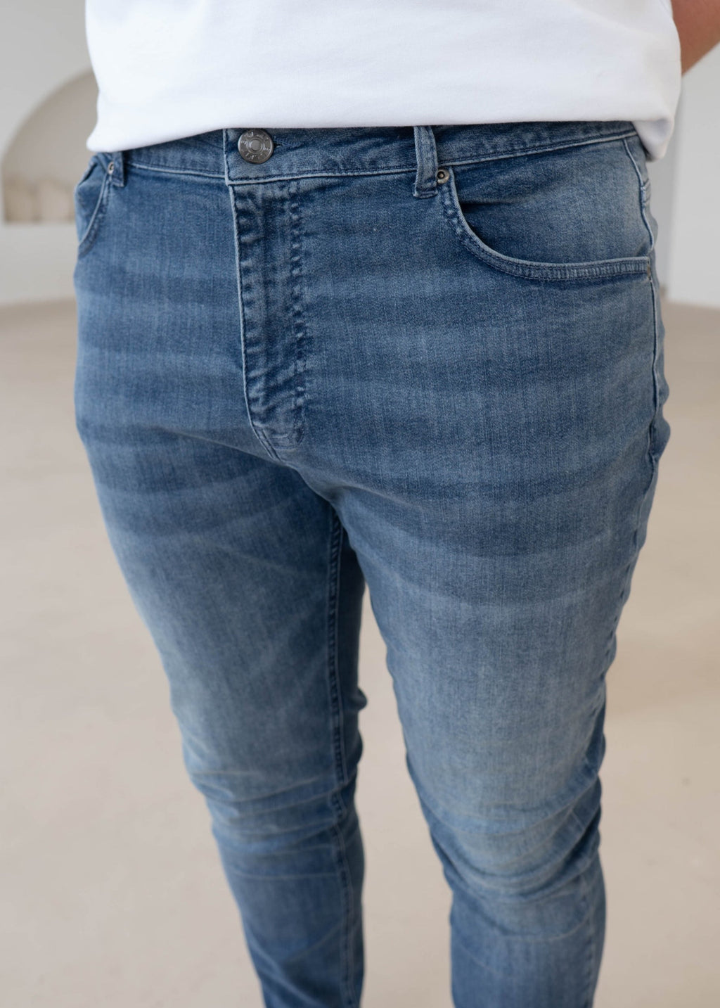 Slim Comfort Jeans In Stone Light Blue